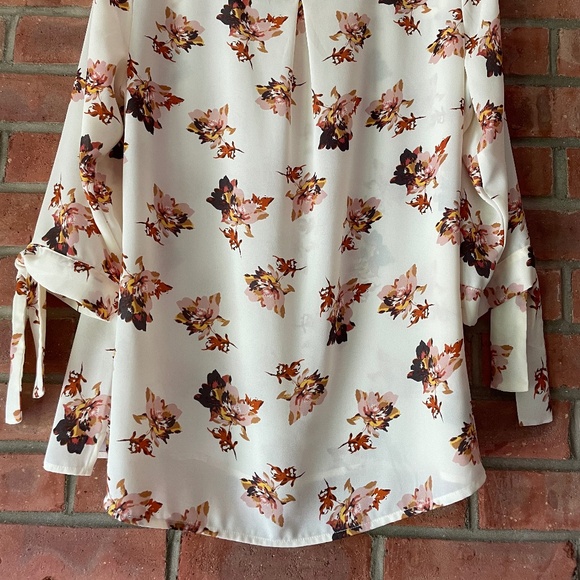 Maurices Cream Floral Blouse - Picture 10 of 14